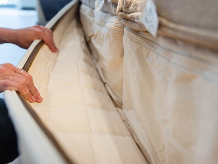 Naturepedic EOS Classic Hybrid Mattress image
