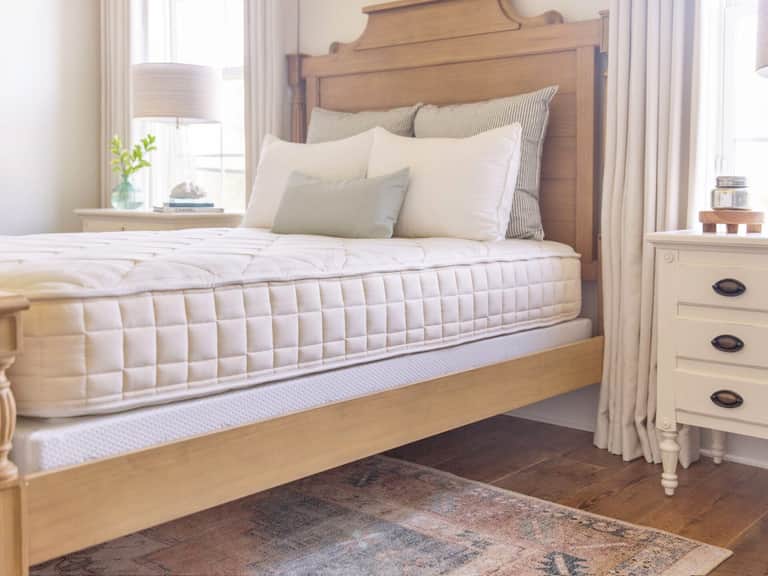 Naturepedic Chorus Organic Innerspring Mattress image