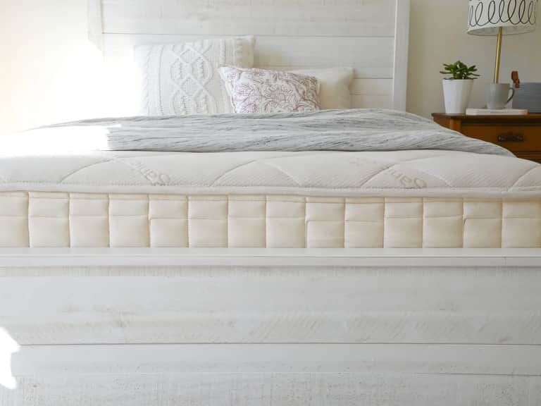 Naturepedic Serenade Hybrid Mattress image